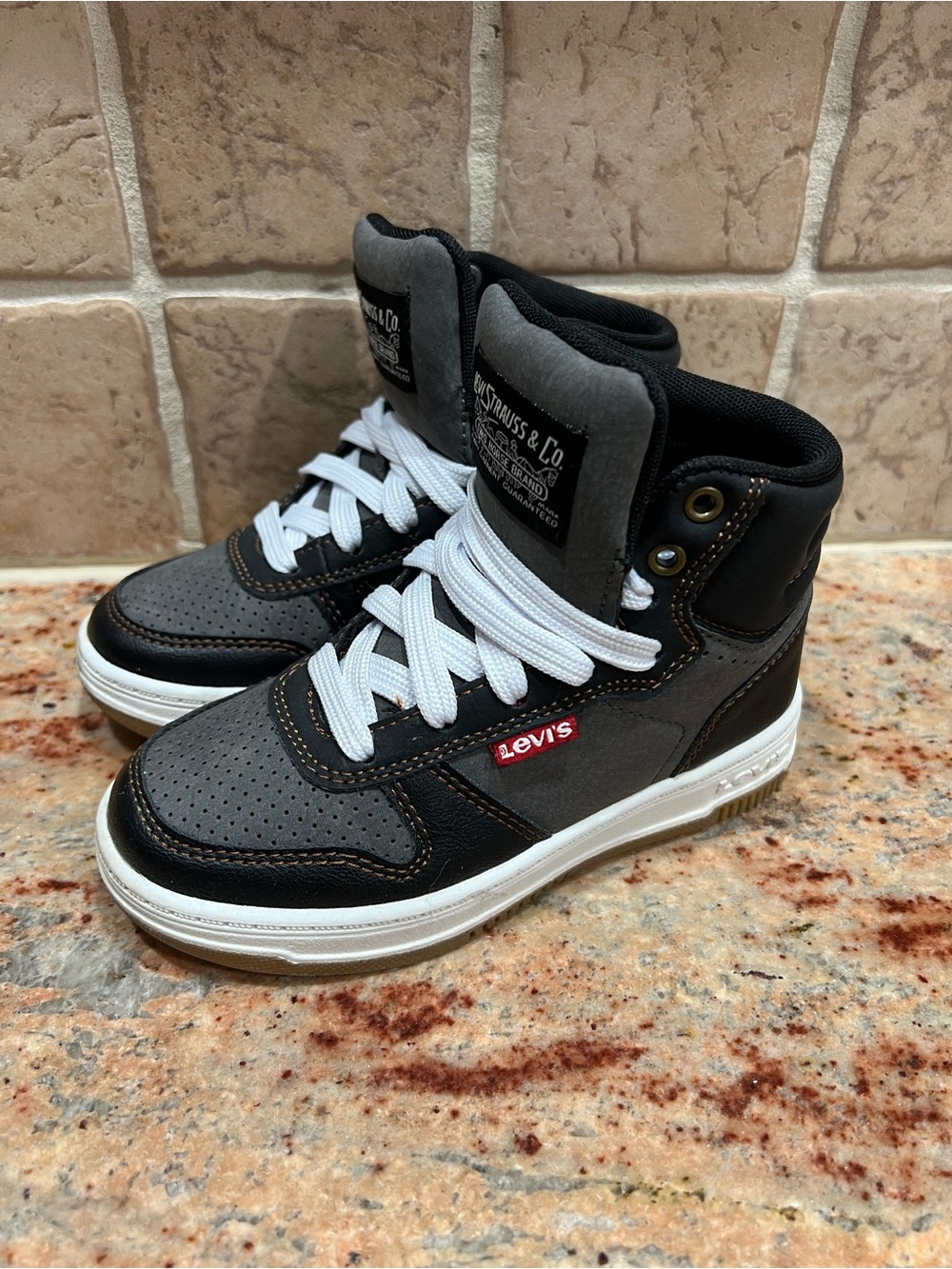 Levi's Kids Black & Gray High-Top Sneakers with White Laces